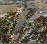 Hunter Valley Broken Back Range Helicopter Flight from Cessnock - Melbourne 4u